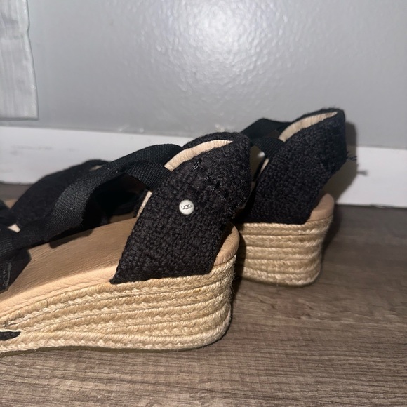 Ugg Delmar Espadrille Tie Up Wedge Sandals - Picture 3 of 3